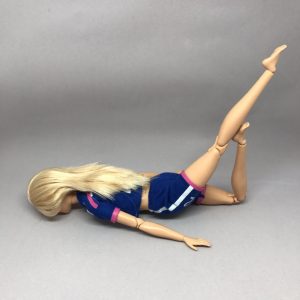 片脚の逆転のバッタのポーズ