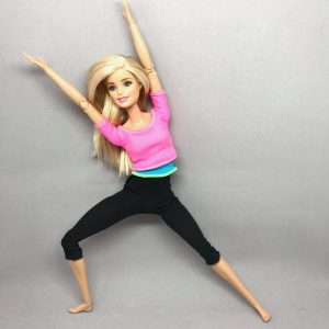 立位の体側伸ばしのポーズ