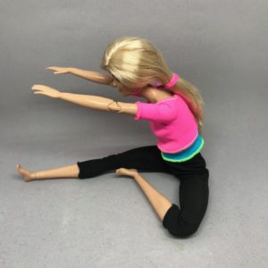 片脚前屈の前のウォーミングアップ