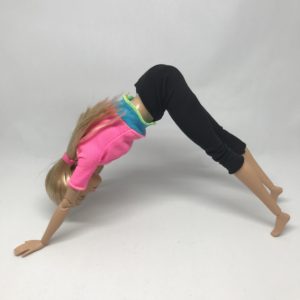 ダウンドッグのつま先立ち